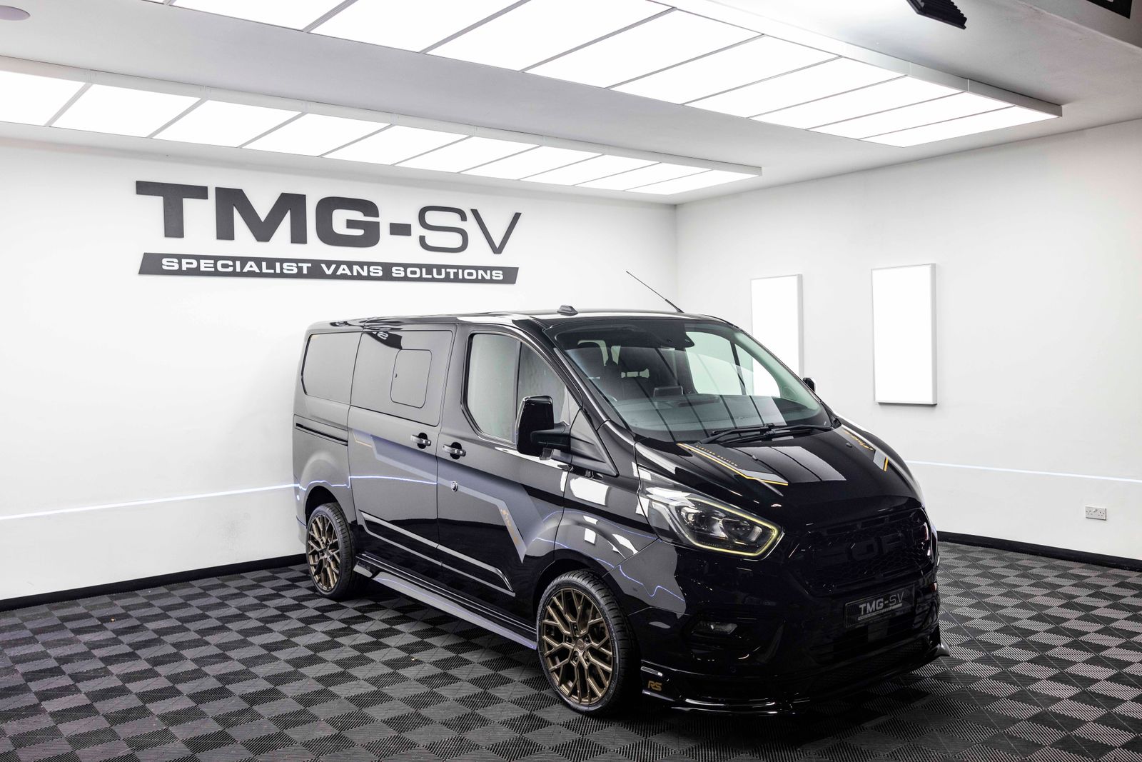Ford Transit Custom 2.0 320 EcoBlue Limited Crew Van Double Cab 5dr Diesel Auto L1 H1 Euro 6 185PS TMG RS SPORT 5dr Automatic 2025