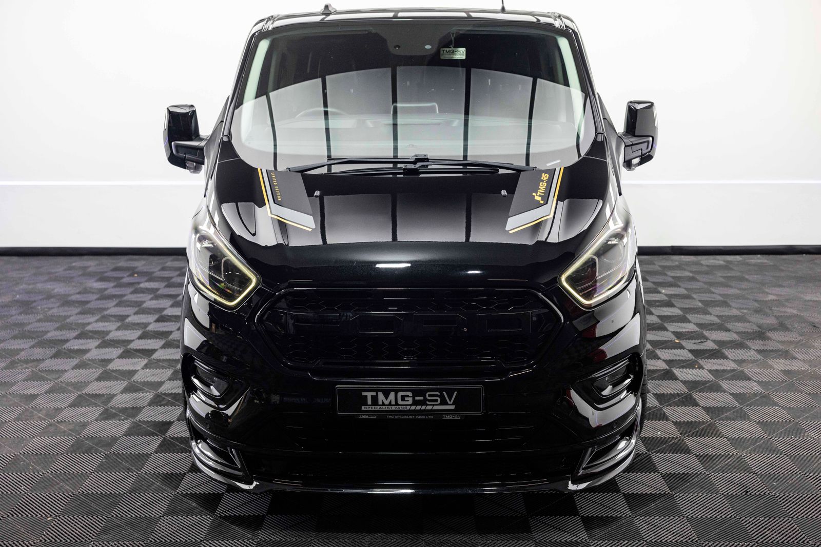 Ford Transit Custom 2.0 320 EcoBlue Limited Crew Van Double Cab 5dr Diesel Auto L1 H1 Euro 6 185PS TMG RS SPORT 5dr Automatic 2025