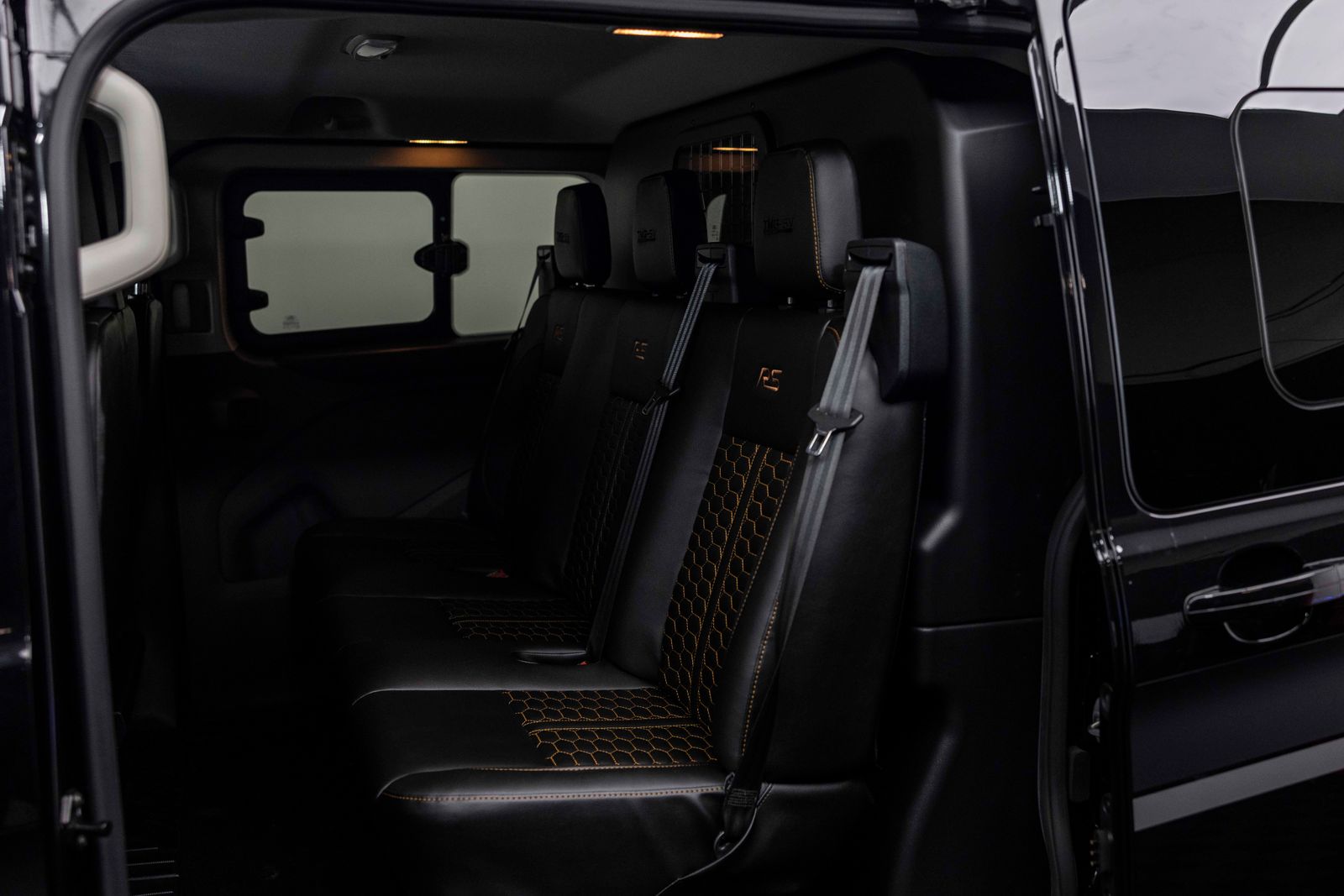 Ford Transit Custom 2.0 320 EcoBlue Limited Crew Van Double Cab 5dr Diesel Auto L1 H1 Euro 6 185PS TMG RS SPORT 5dr Automatic 2025