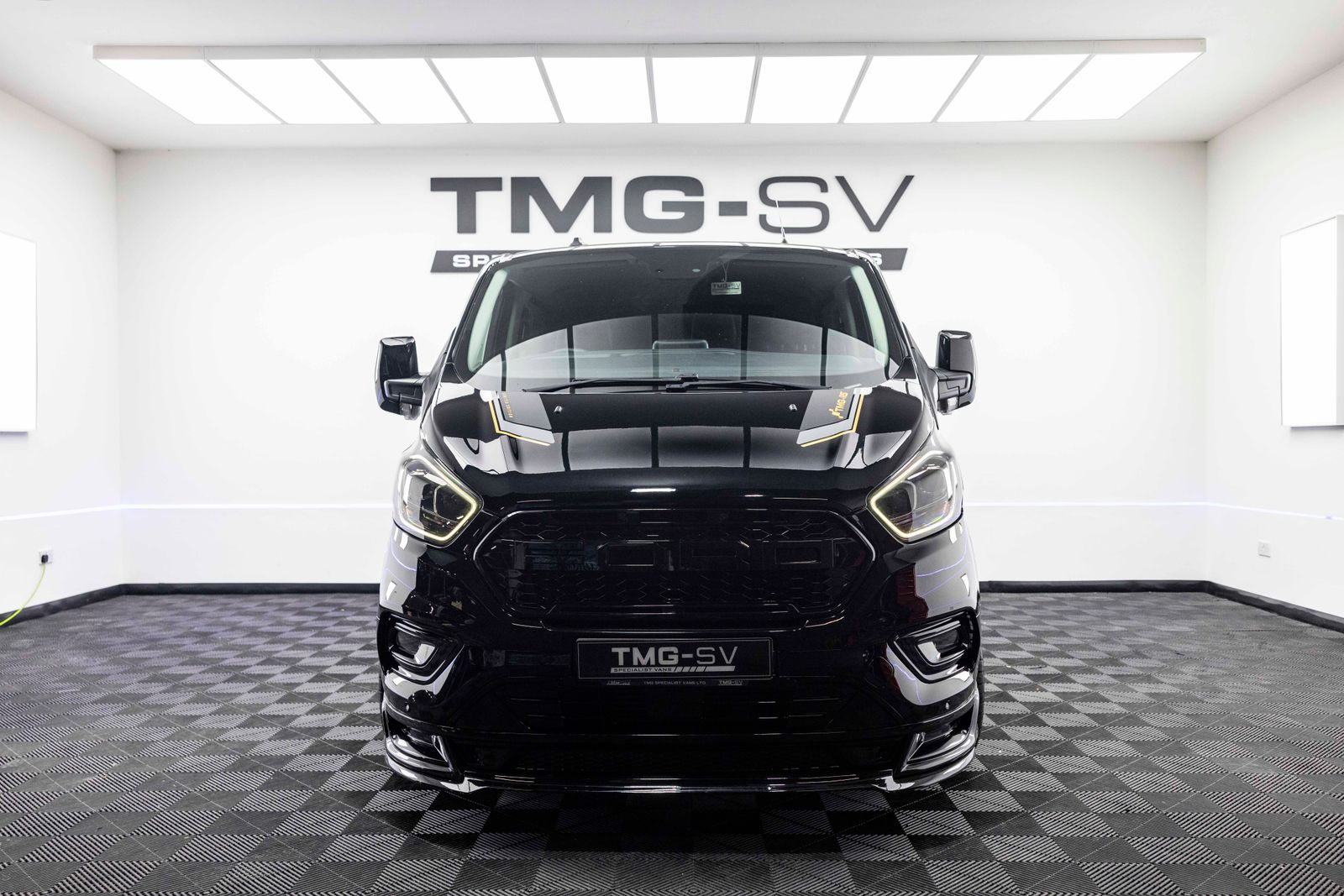 Ford Transit Custom 2.0 320 EcoBlue Limited Crew Van Double Cab 5dr Diesel Auto L1 H1 Euro 6 185PS TMG RS SPORT 5dr Automatic 2025