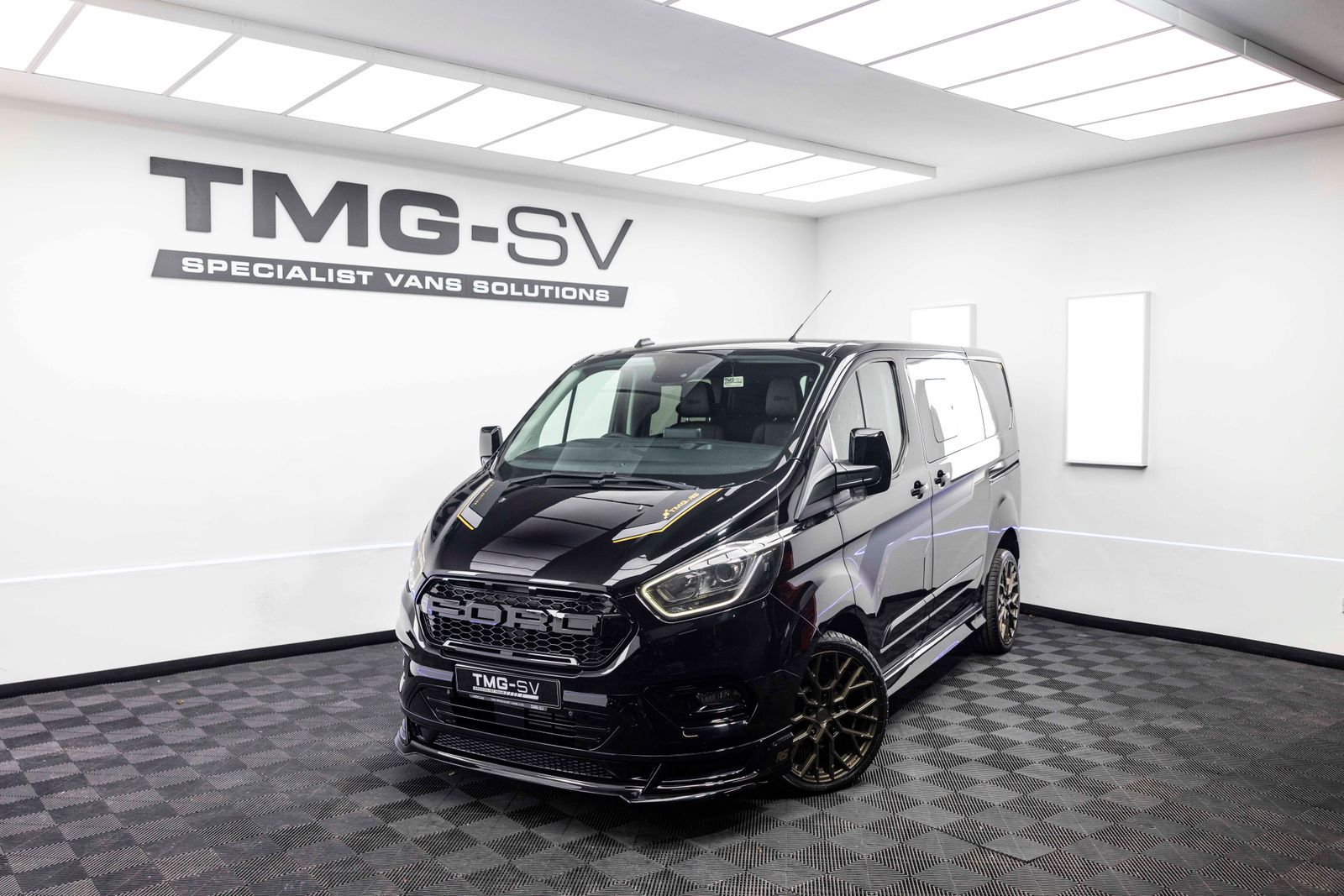 Ford Transit Custom 2.0 320 EcoBlue Limited Crew Van Double Cab 5dr Diesel Auto L1 H1 Euro 6 185PS TMG RS SPORT 5dr Automatic 2025