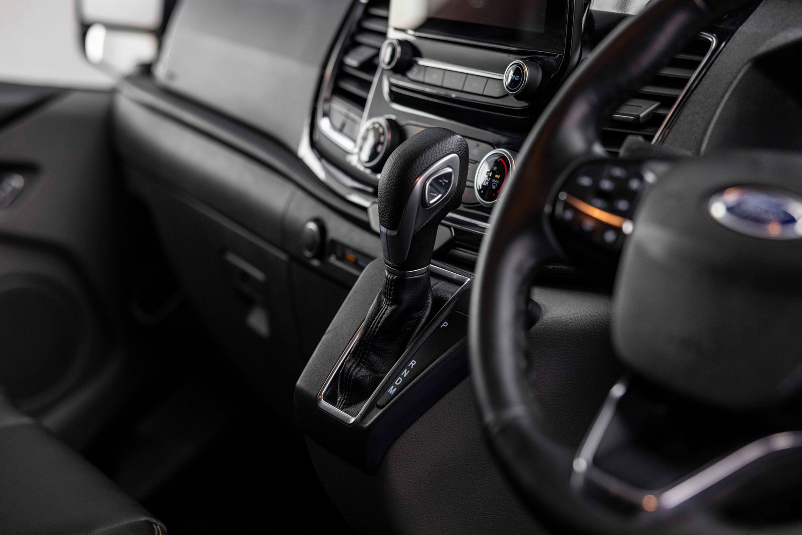 Ford Transit Custom 2.0 320 EcoBlue Limited Crew Van Double Cab 5dr Diesel Auto L1 H1 Euro 6 185PS TMG RS SPORT 5dr Automatic 2025