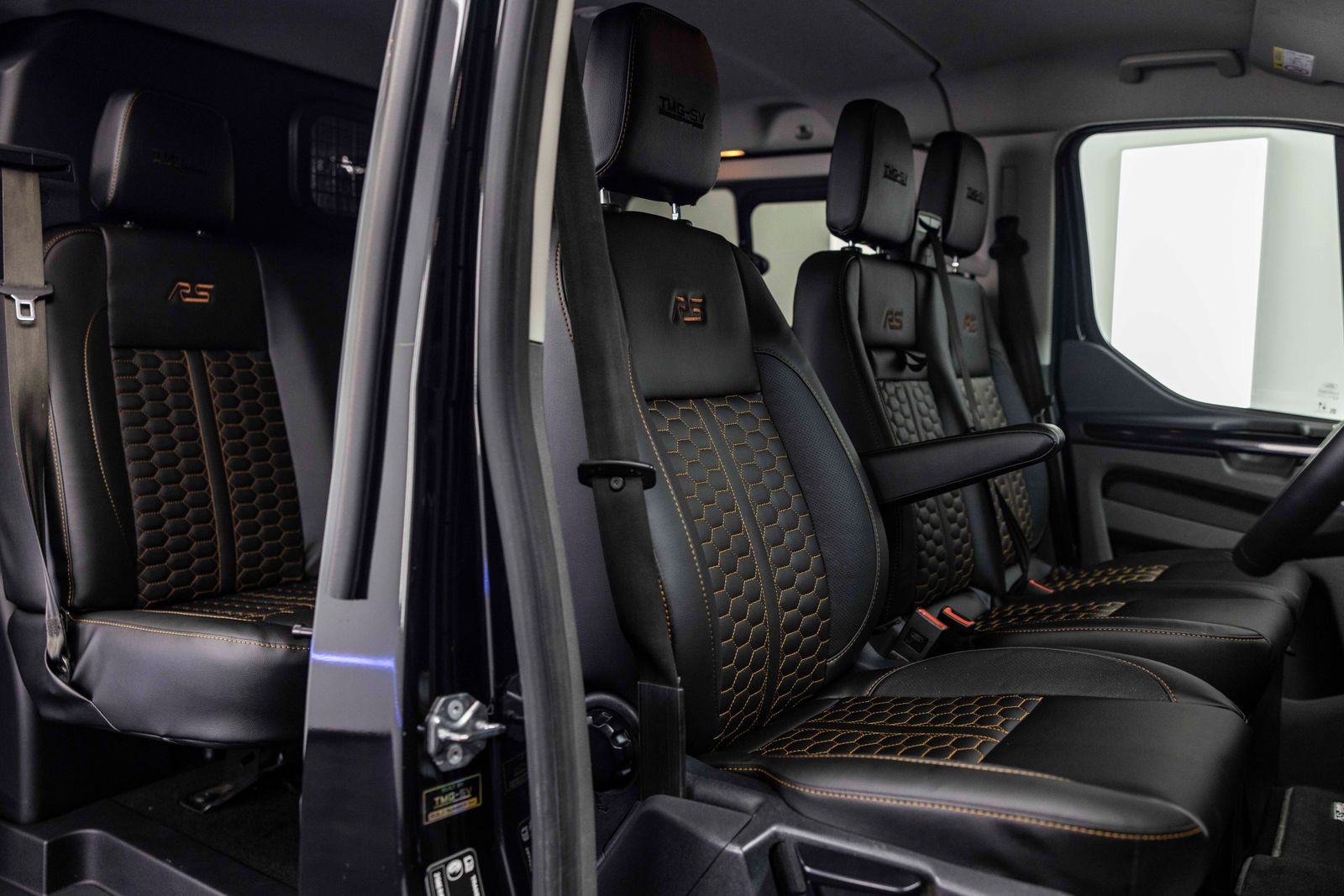 Ford Transit Custom 2.0 320 EcoBlue Limited Crew Van Double Cab 5dr Diesel Auto L1 H1 Euro 6 185PS TMG RS SPORT 5dr Automatic 2025