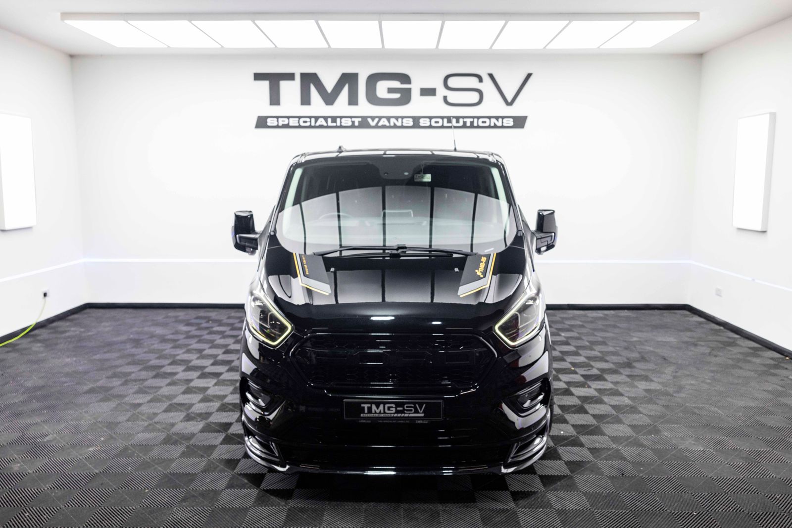 Ford Transit Custom 2.0 320 EcoBlue Limited Crew Van Double Cab 5dr Diesel Auto L1 H1 Euro 6 185PS TMG RS SPORT 5dr Automatic 2025