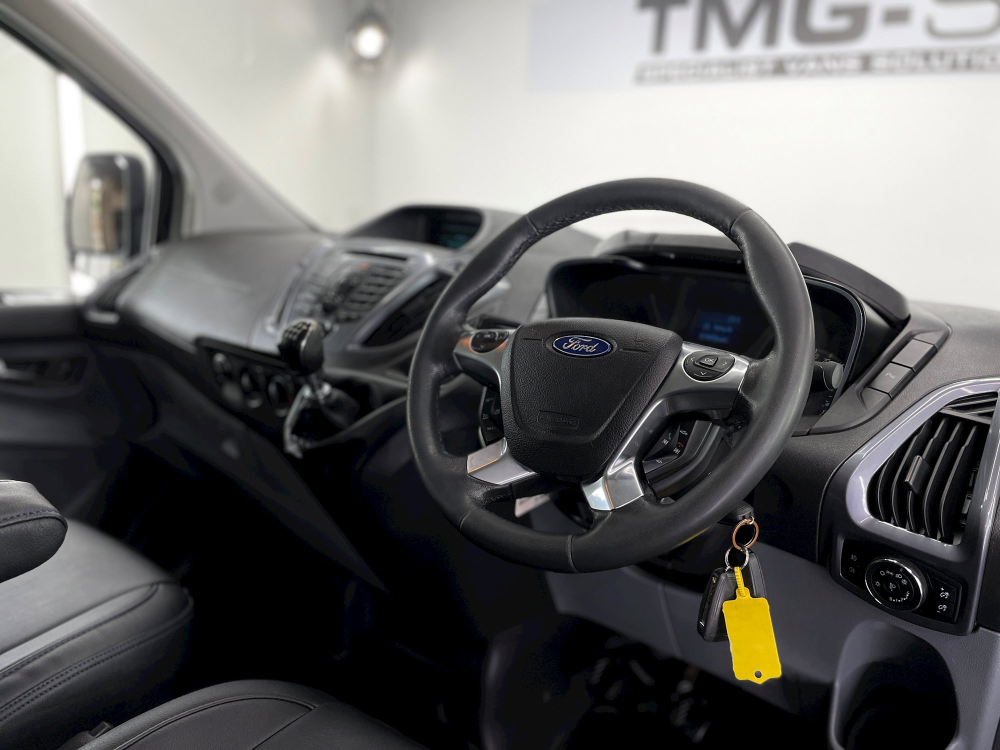 Ford Transit Custom 270 LIMITED LR P/V 0dr Manual 2026
