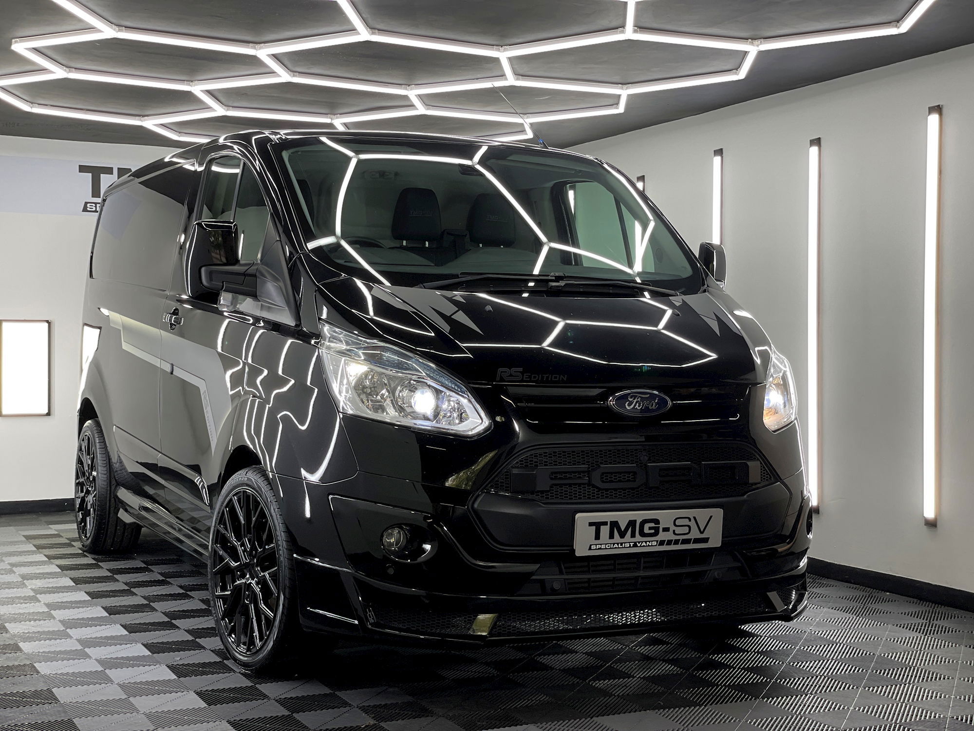 Used Ford Transit Custom 270 LIMITED LR P/V 2016 Manual (ET65DKA - Main Image