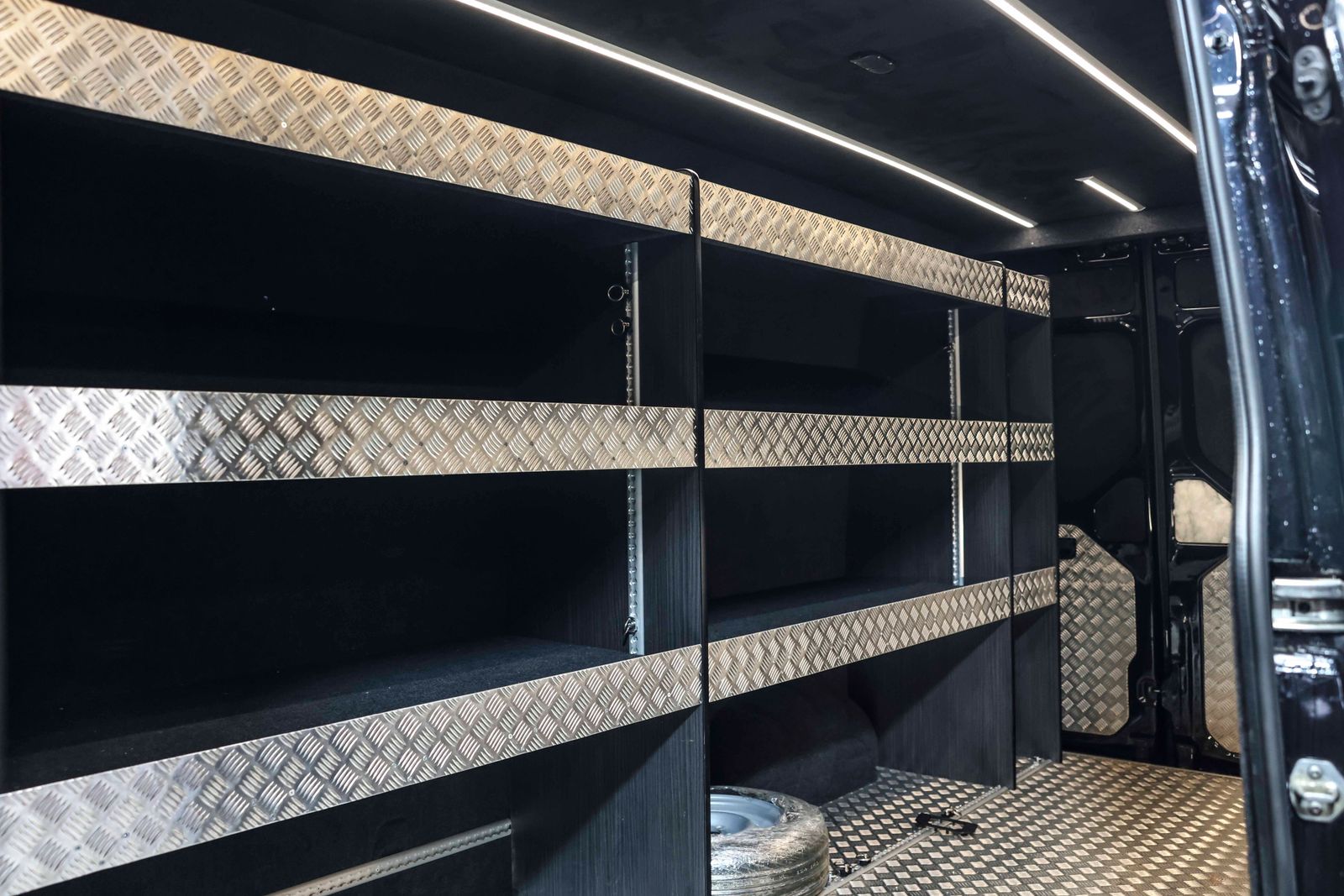 Man Tge 2.0 3140d LION XS Panel Van 5dr Diesel Manual FWD LWB High Roof Euro 6 (s/s) (140 ps) CRAFTER 5dr Manual 2026