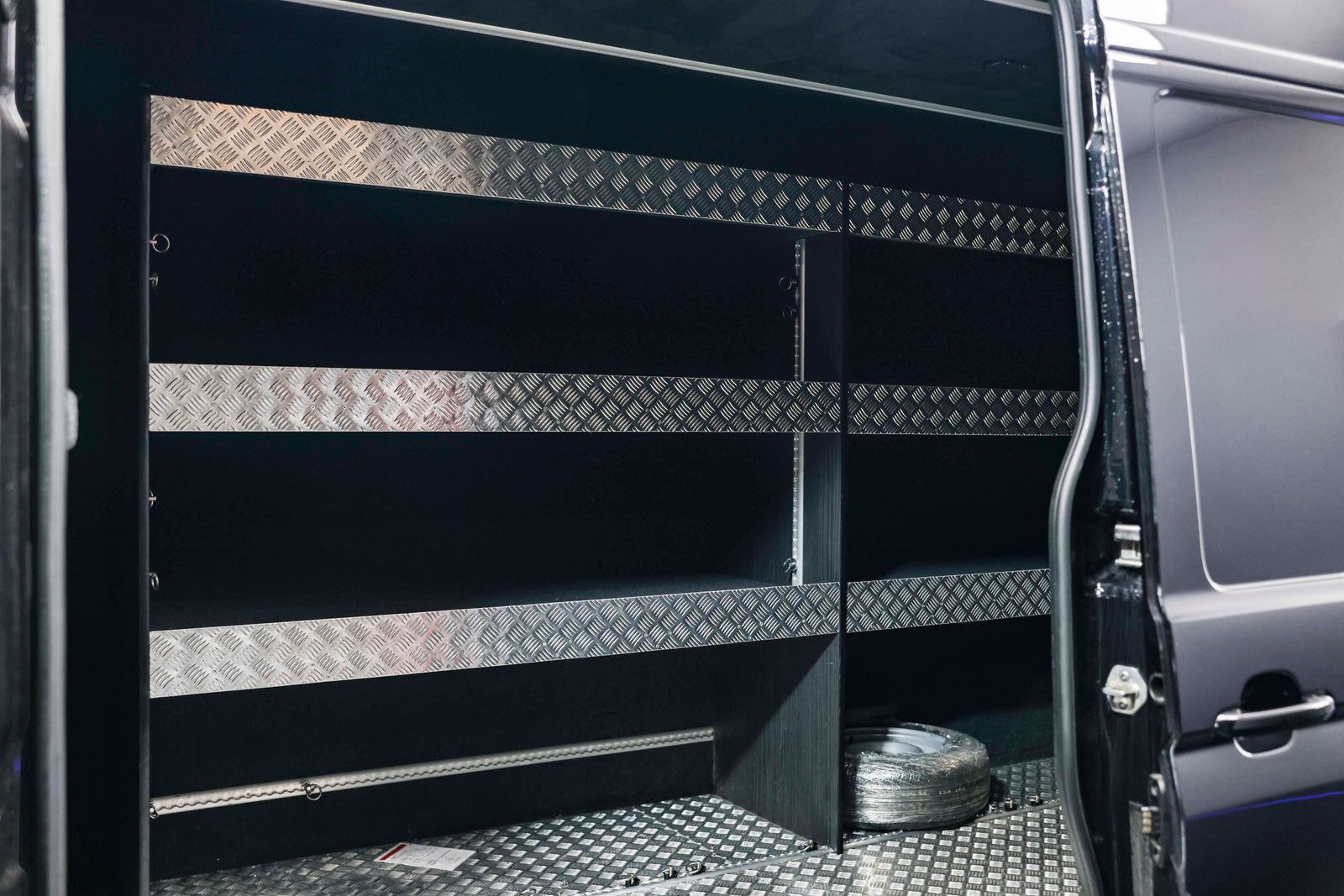 Man Tge 2.0 3140d LION XS Panel Van 5dr Diesel Manual FWD LWB High Roof Euro 6 (s/s) (140 ps) CRAFTER 5dr Manual 2026