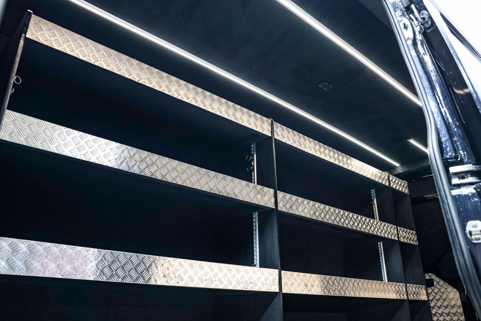 Man Tge 2.0 3140d LION XS Panel Van 5dr Diesel Manual FWD LWB High Roof Euro 6 (s/s) (140 ps) CRAFTER 5dr Manual 2026