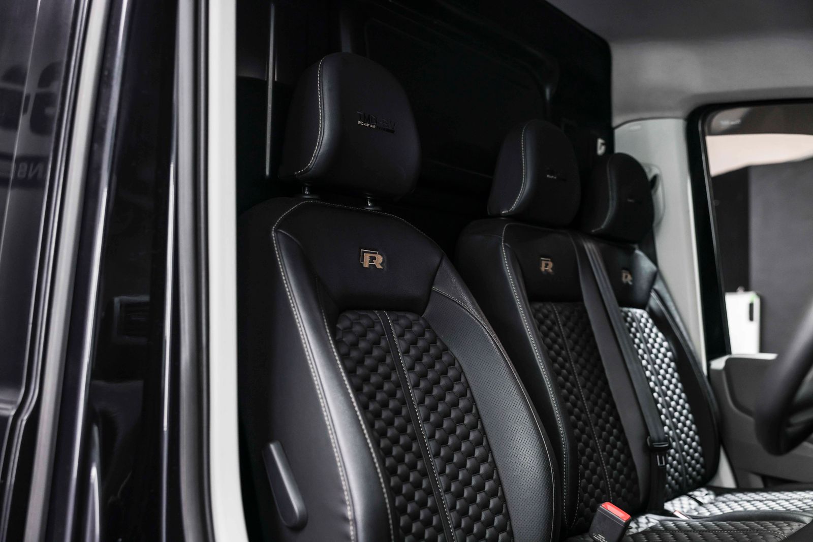 Man Tge 2.0 3140d LION XS Panel Van 5dr Diesel Manual FWD LWB High Roof Euro 6 (s/s) (140 ps) CRAFTER 5dr Manual 2026