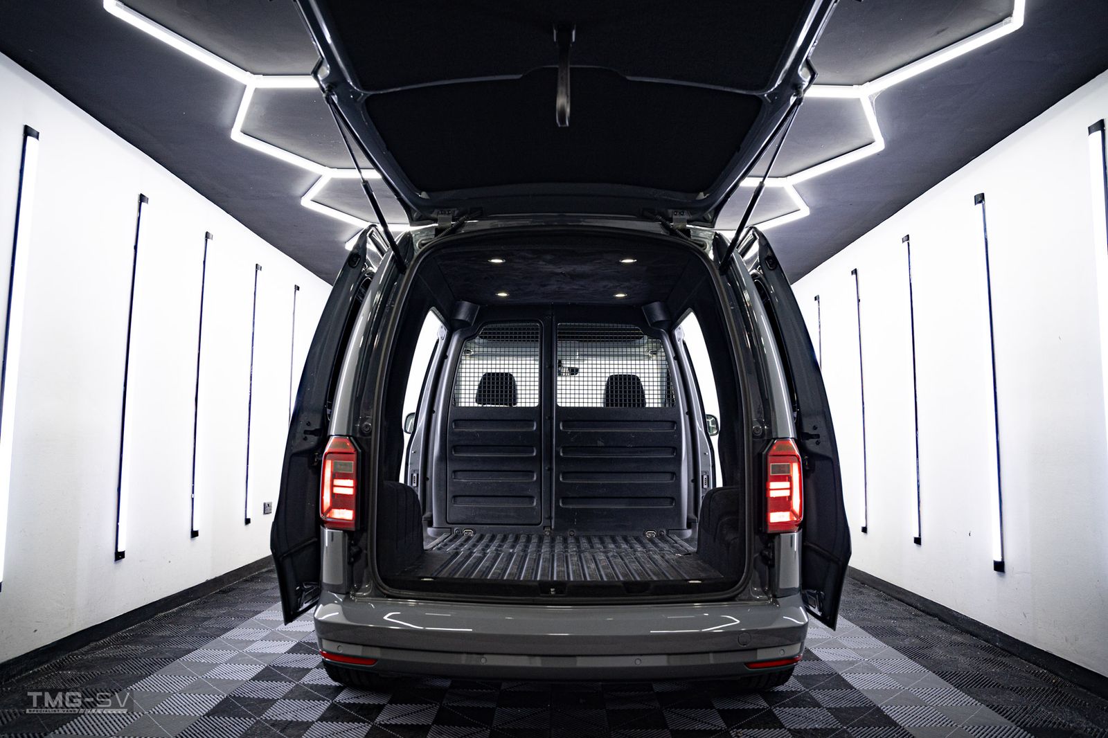 Volkswagen Caddy 2.0L C20 TDI HIGHLINE Diesel Manual Euro 6 TMG 5dr Manual 2026