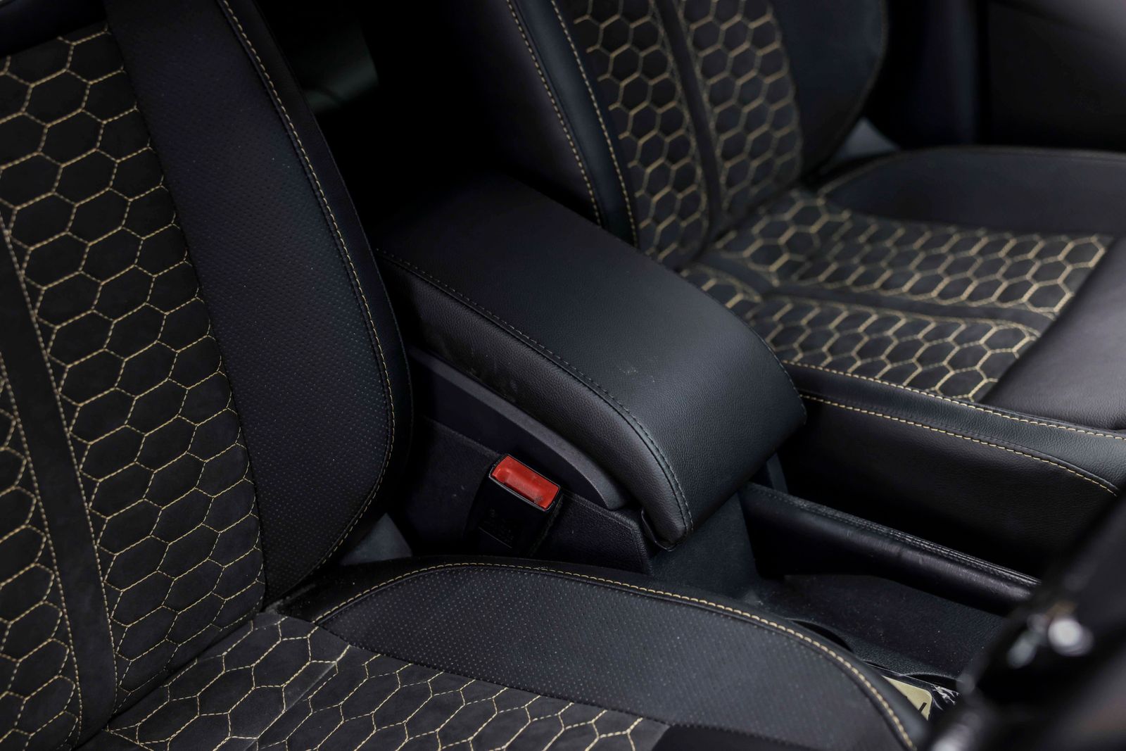 Volkswagen Caddy Life 2.0 TDI BlueMotion Tech MPV 5dr DSG TMG R 5dr Automatic 2026