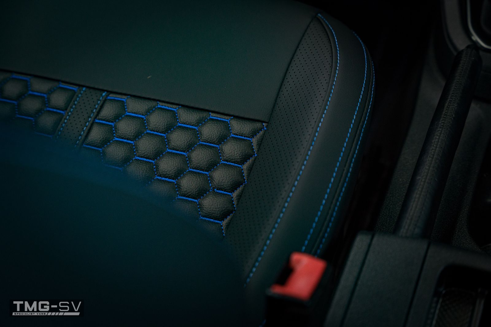 Volkswagen Caddy Maxi 2.0L C20 TDI HIGHLINE Diesel Euro 6 DSG KOMBI 5dr 2026