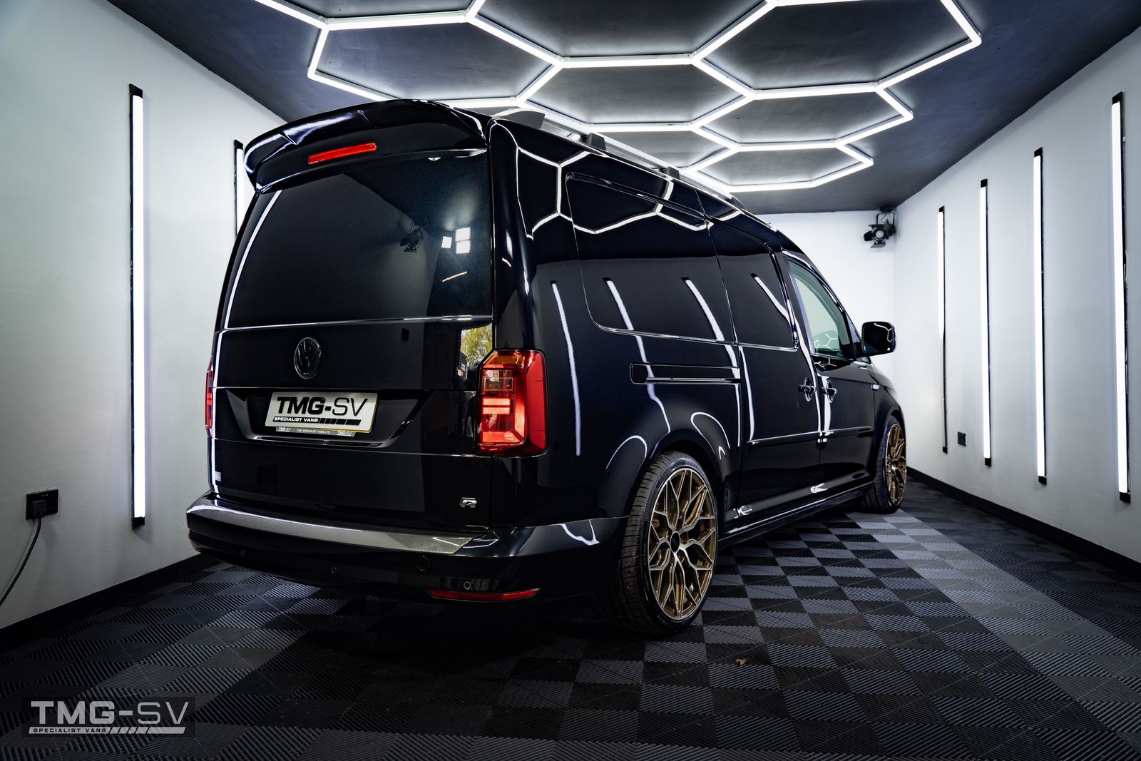 Volkswagen Caddy Maxi 2.0L C20 TDI HIGHLINE Diesel Euro 6 DSG KOMBI 5dr 2026