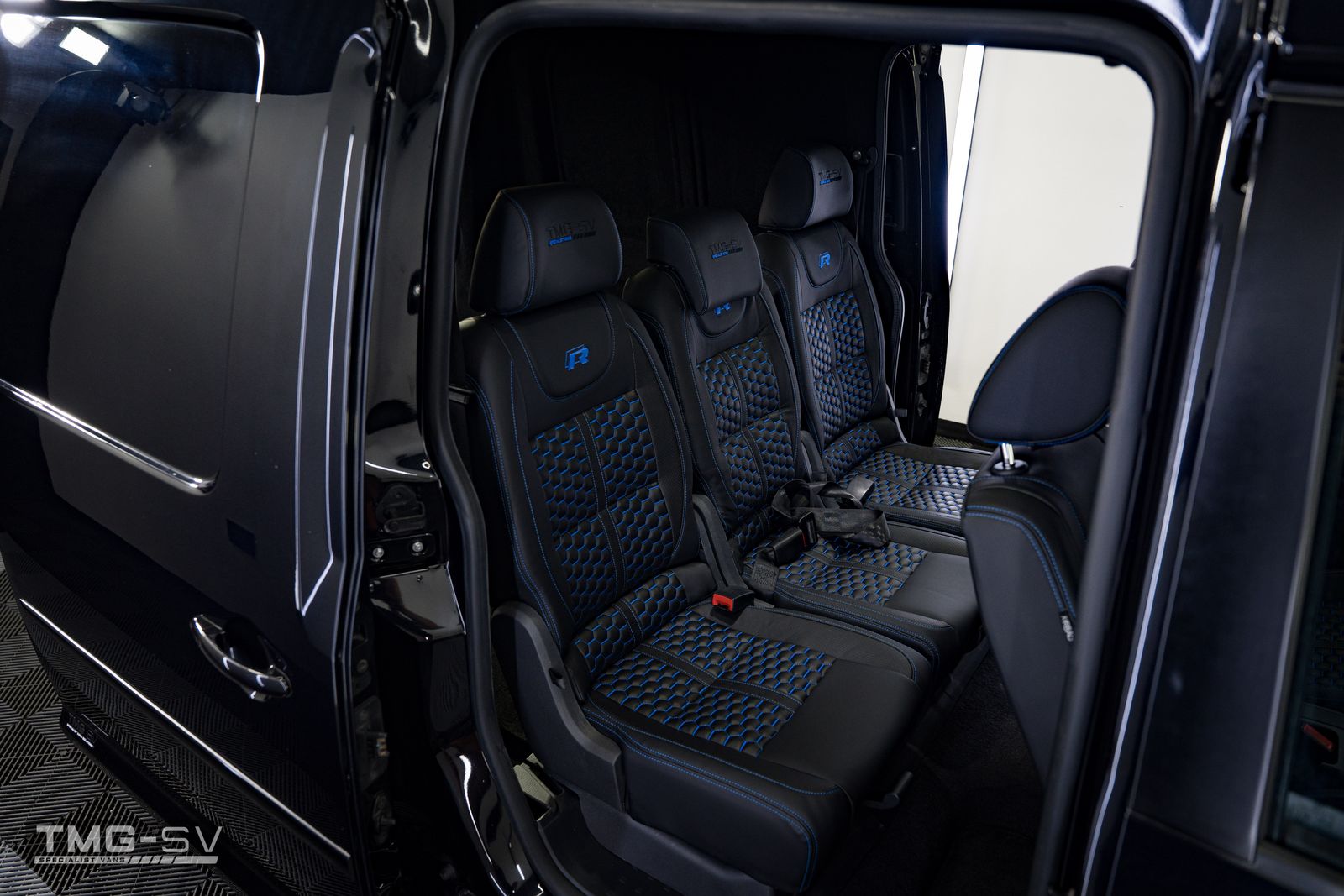 Volkswagen Caddy Maxi 2.0L C20 TDI HIGHLINE Diesel Euro 6 DSG KOMBI 5dr 2026