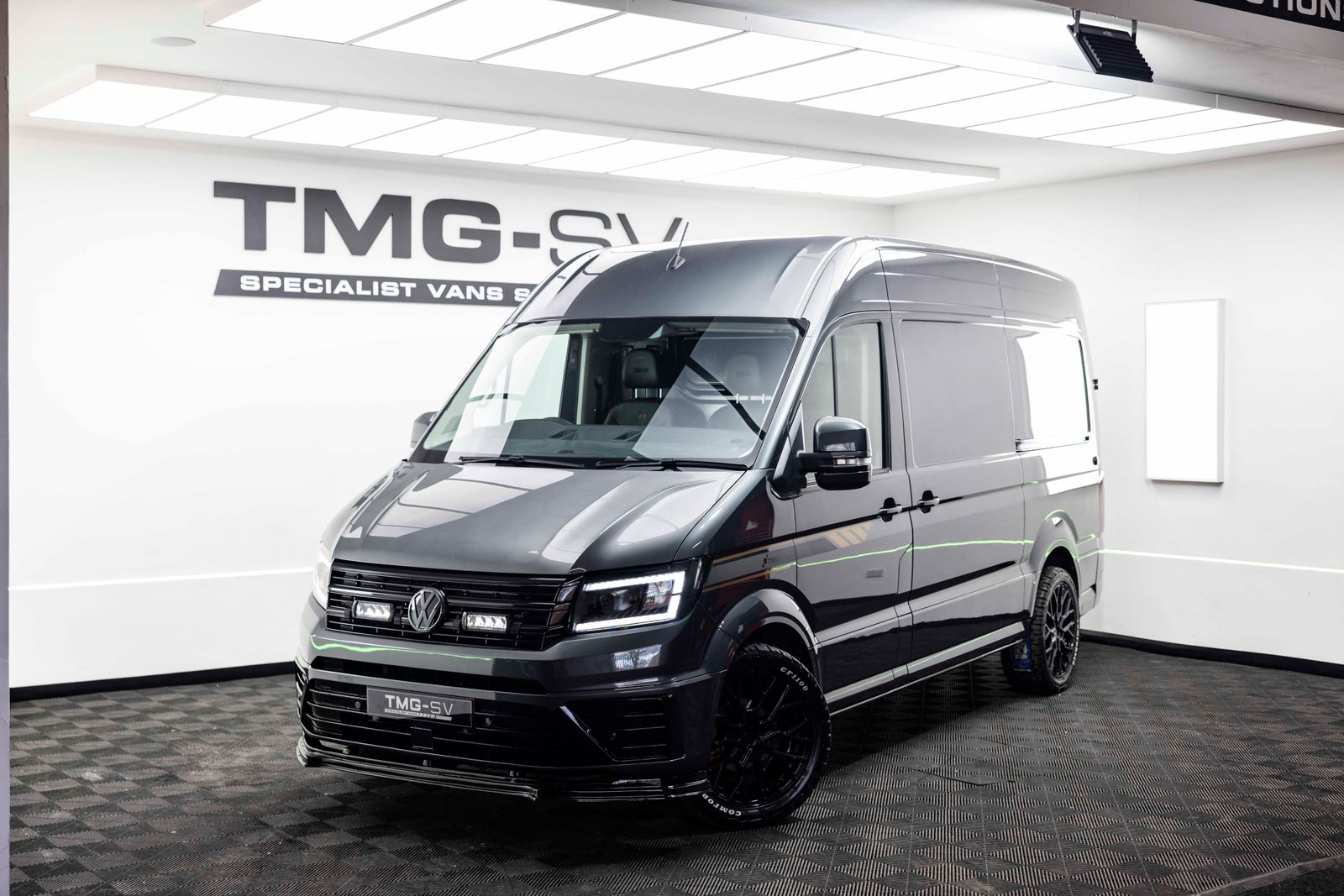Volkswagen Crafter 2.0 TDI CRAFTER TMG R Trendline Panel Van 5dr Diesel Manual FWD MWB Euro 6 (s/s) (140 ps) 5dr Manual 2026