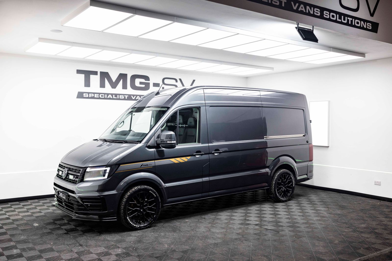 Volkswagen Crafter 2.0 TDI CRAFTER TMG R Trendline Panel Van 5dr Diesel Manual FWD MWB Euro 6 (s/s) (140 ps) 5dr Manual 2026