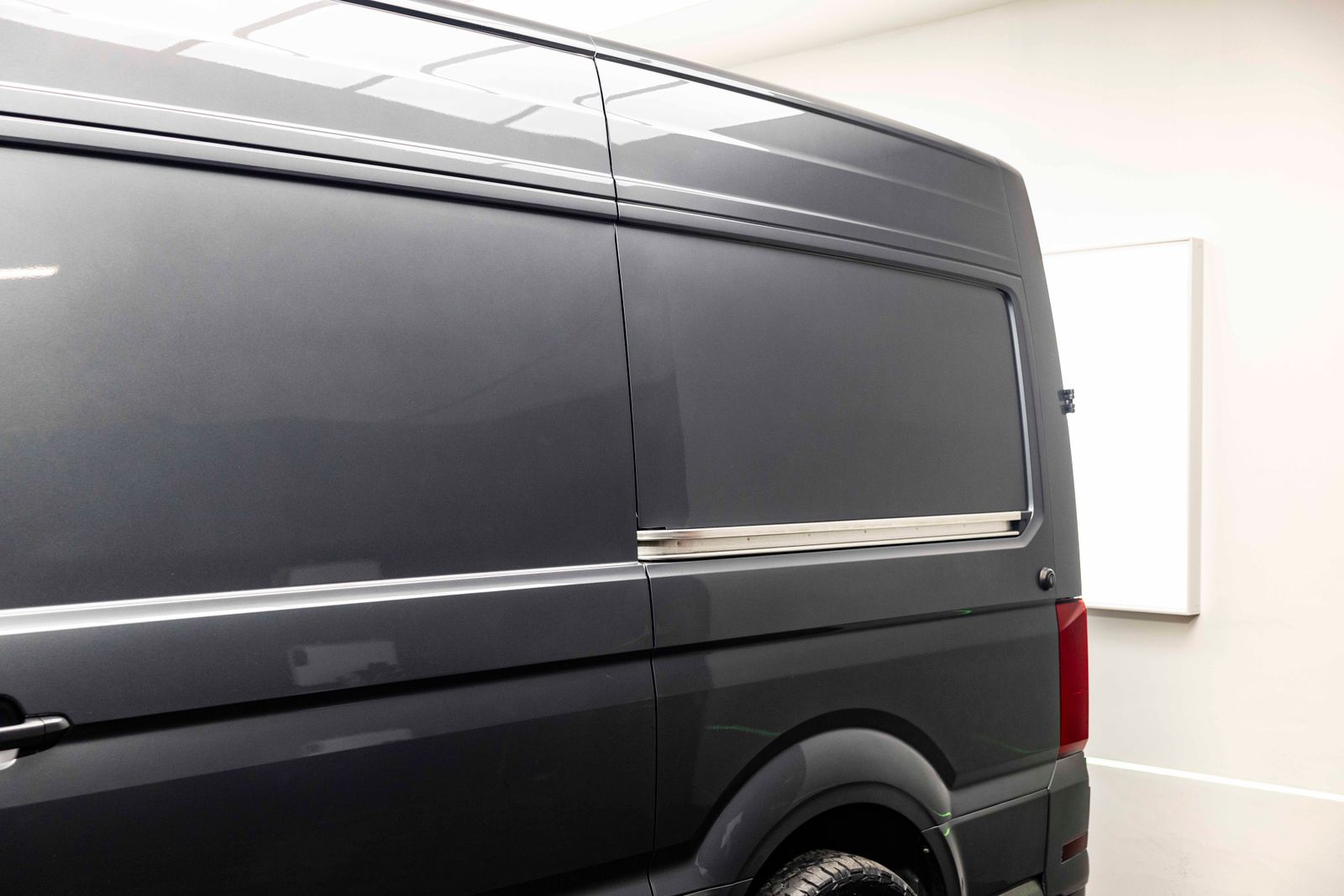 Volkswagen Crafter 2.0 TDI CRAFTER TMG R Trendline Panel Van 5dr Diesel Manual FWD MWB Euro 6 (s/s) (140 ps) 5dr Manual 2026
