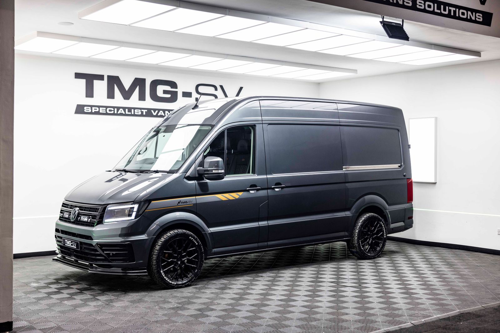 Volkswagen Crafter 2.0 TDI CRAFTER TMG R Trendline Panel Van 5dr Diesel Manual FWD MWB Euro 6 (s/s) (140 ps) 5dr Manual 2026