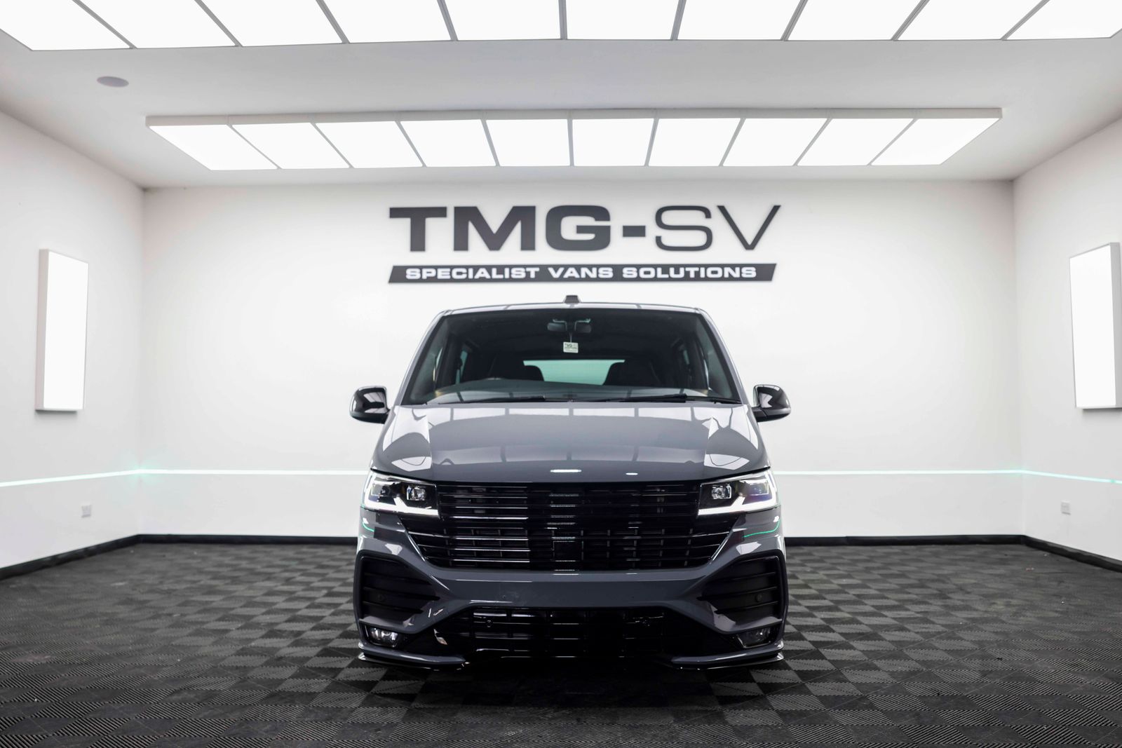 Volkswagen Transporter T6.1 2.0 BiTDI T32 Sportline Kombi Double Cab 5dr Diesel DSG FWD SWB Euro 6 (s/s) (204 ps) TMG R SHOWVAN 5dr Automatic 2026