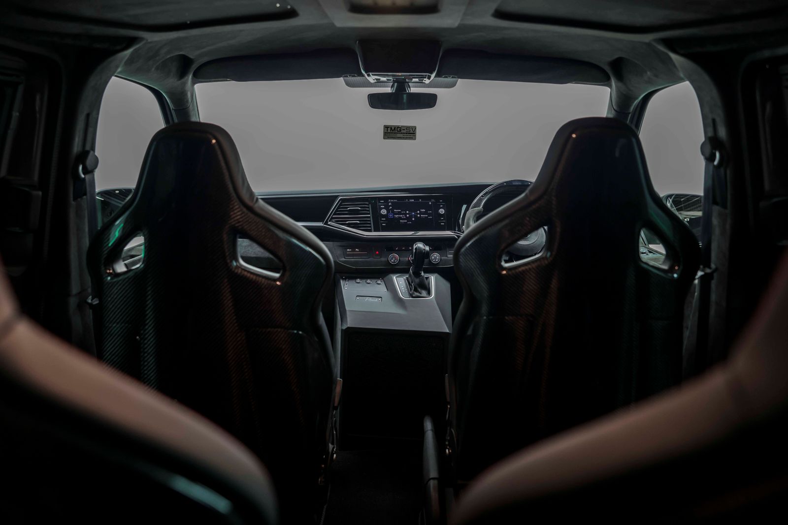 Volkswagen Transporter T6.1 2.0 BiTDI T32 Sportline Kombi Double Cab 5dr Diesel DSG FWD SWB Euro 6 (s/s) (204 ps) TMG R SHOWVAN 5dr Automatic 2026