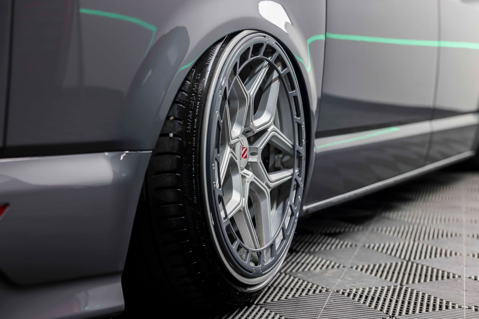 Volkswagen Transporter T6.1 2.0 BiTDI T32 Sportline Kombi Double Cab 5dr Diesel DSG FWD SWB Euro 6 (s/s) (204 ps) TMG R SHOWVAN 5dr Automatic 2026