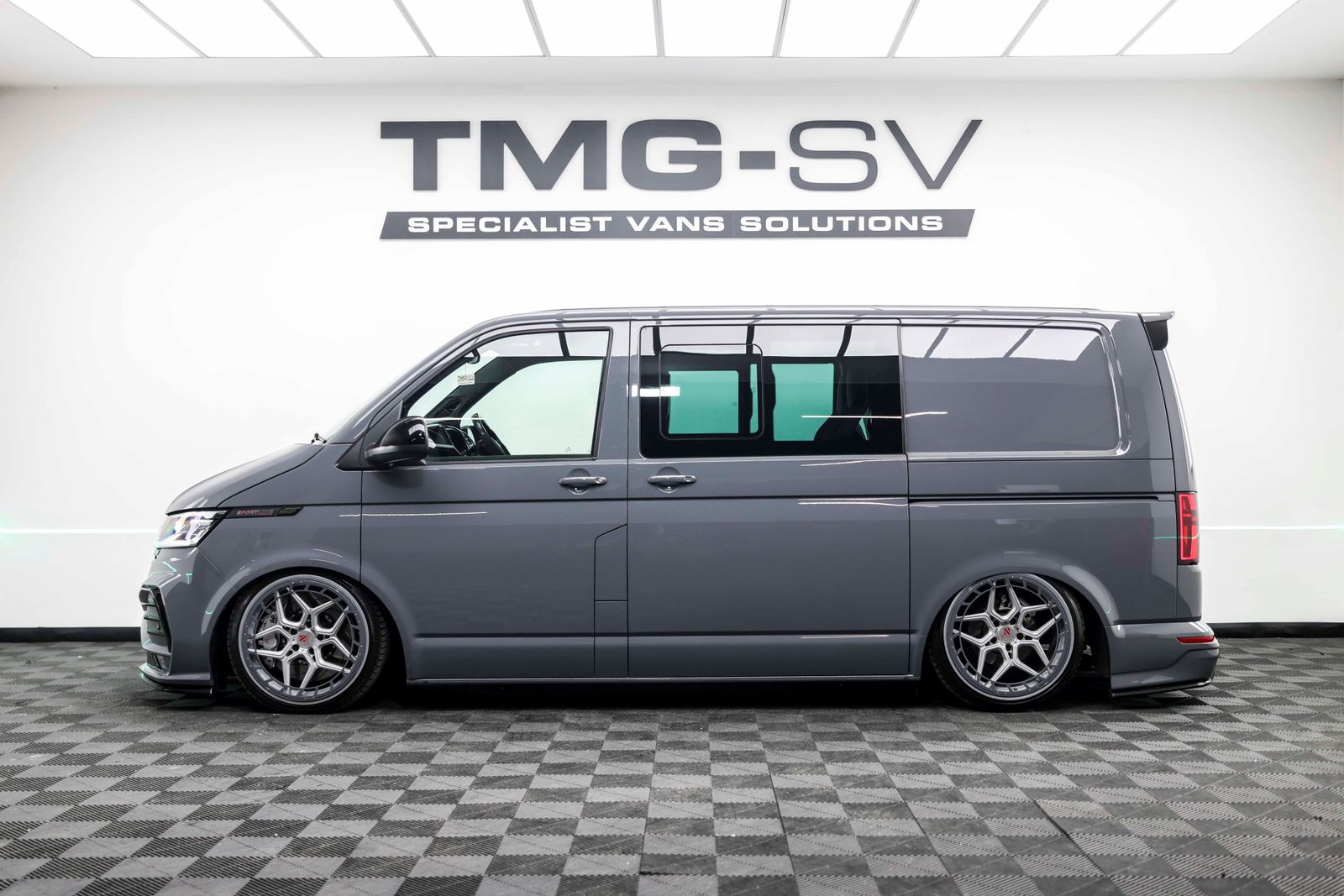 Volkswagen Transporter T6.1 2.0 BiTDI T32 Sportline Kombi Double Cab 5dr Diesel DSG FWD SWB Euro 6 (s/s) (204 ps) TMG R SHOWVAN 5dr Automatic 2026