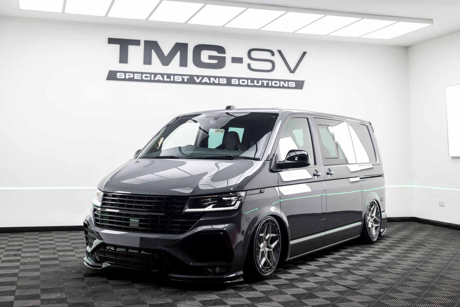 Volkswagen Transporter T6.1 2.0 BiTDI T32 Sportline Kombi Double Cab 5dr Diesel DSG FWD SWB Euro 6 (s/s) (204 ps) TMG R SHOWVAN 5dr Automatic 2026