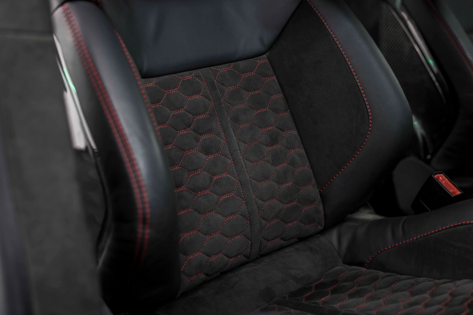 Volkswagen Transporter T6.1 2.0 BiTDI T32 Sportline Kombi Double Cab 5dr Diesel DSG FWD SWB Euro 6 (s/s) (204 ps) TMG R SHOWVAN 5dr Automatic 2026