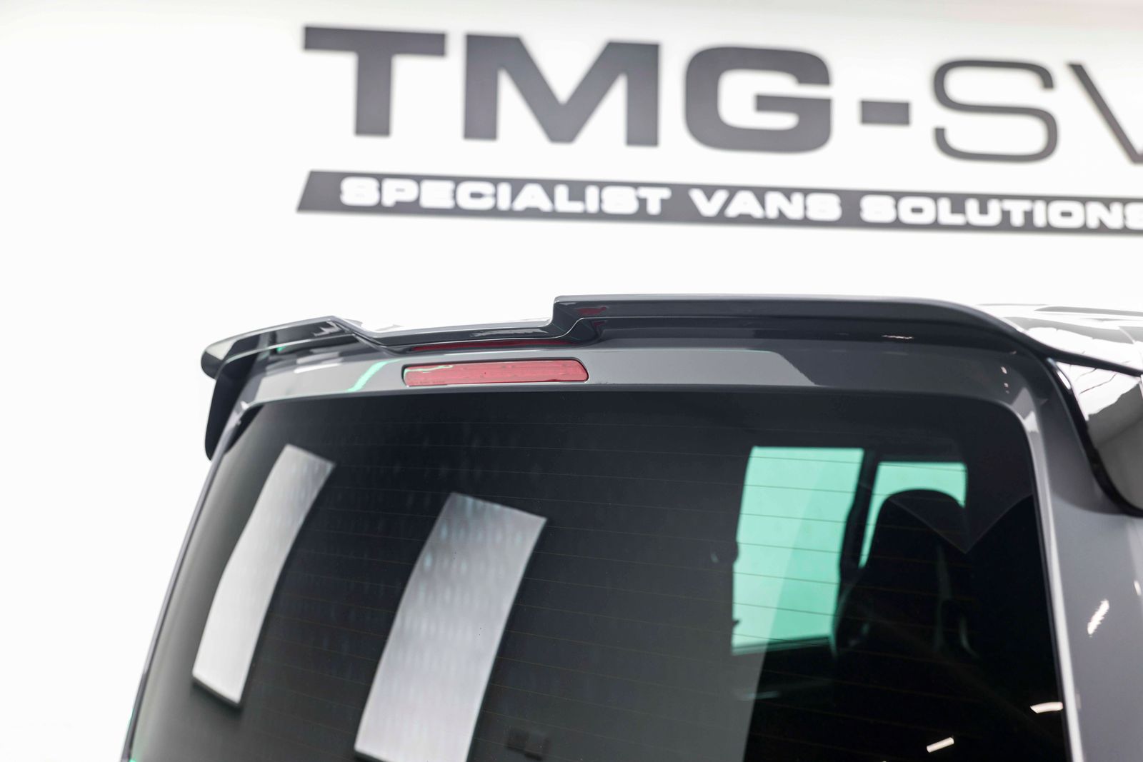 Volkswagen Transporter T6.1 2.0 BiTDI T32 Sportline Kombi Double Cab 5dr Diesel DSG FWD SWB Euro 6 (s/s) (204 ps) TMG R SHOWVAN 5dr Automatic 2026