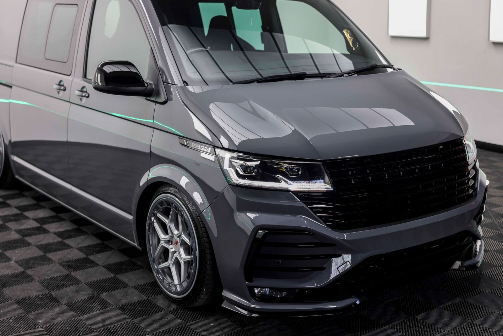 Volkswagen Transporter T6.1 2.0 BiTDI T32 Sportline Kombi Double Cab 5dr Diesel DSG FWD SWB Euro 6 (s/s) (204 ps) TMG R SHOWVAN 5dr Automatic 2026