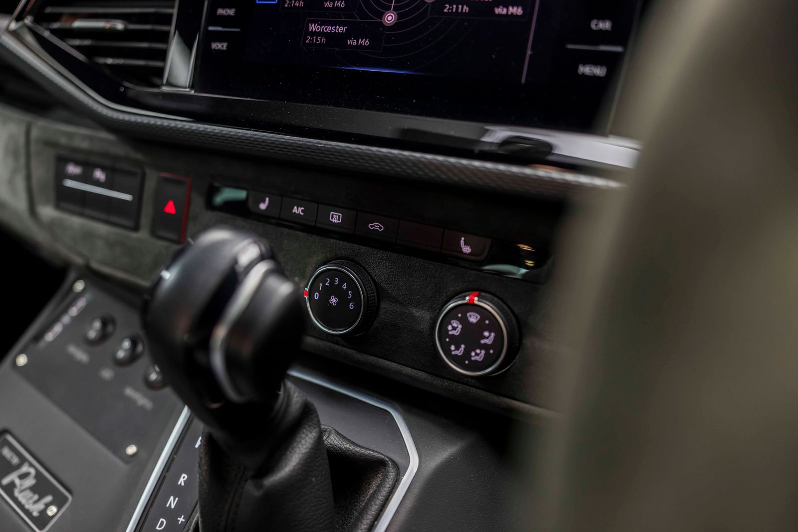 Volkswagen Transporter T6.1 2.0 BiTDI T32 Sportline Kombi Double Cab 5dr Diesel DSG FWD SWB Euro 6 (s/s) (204 ps) TMG R SHOWVAN 5dr Automatic 2026