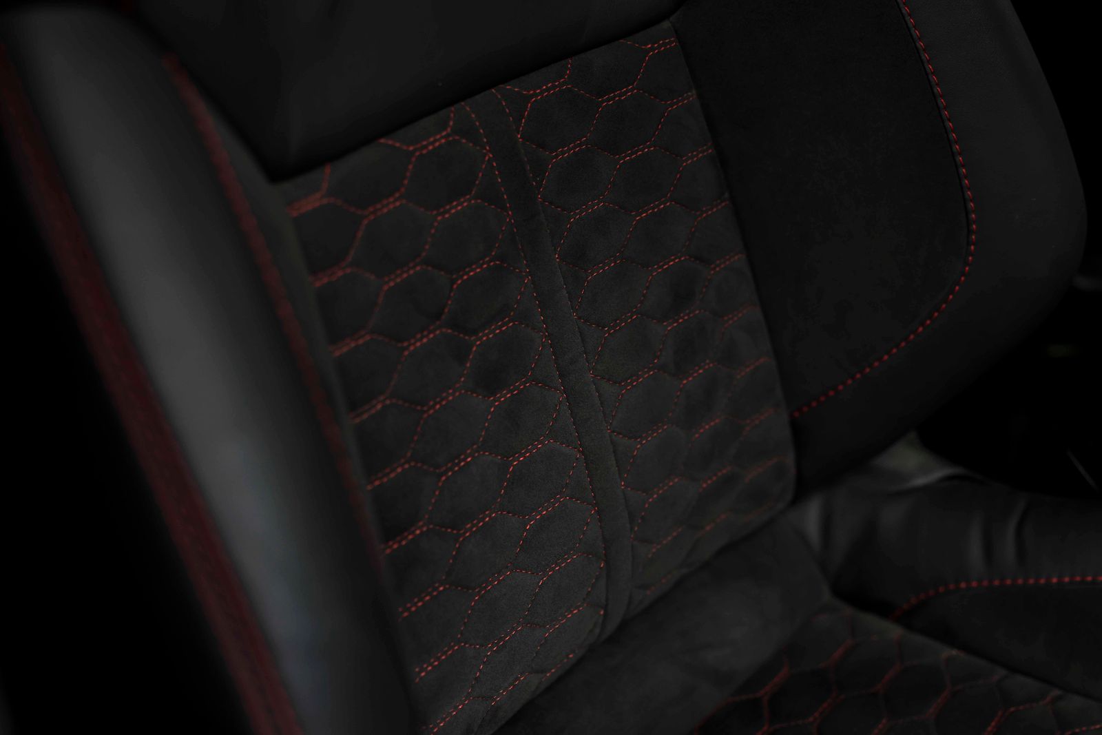 Volkswagen Transporter T6.1 2.0 BiTDI T32 Sportline Kombi Double Cab 5dr Diesel DSG FWD SWB Euro 6 (s/s) (204 ps) TMG R SHOWVAN 5dr Automatic 2026