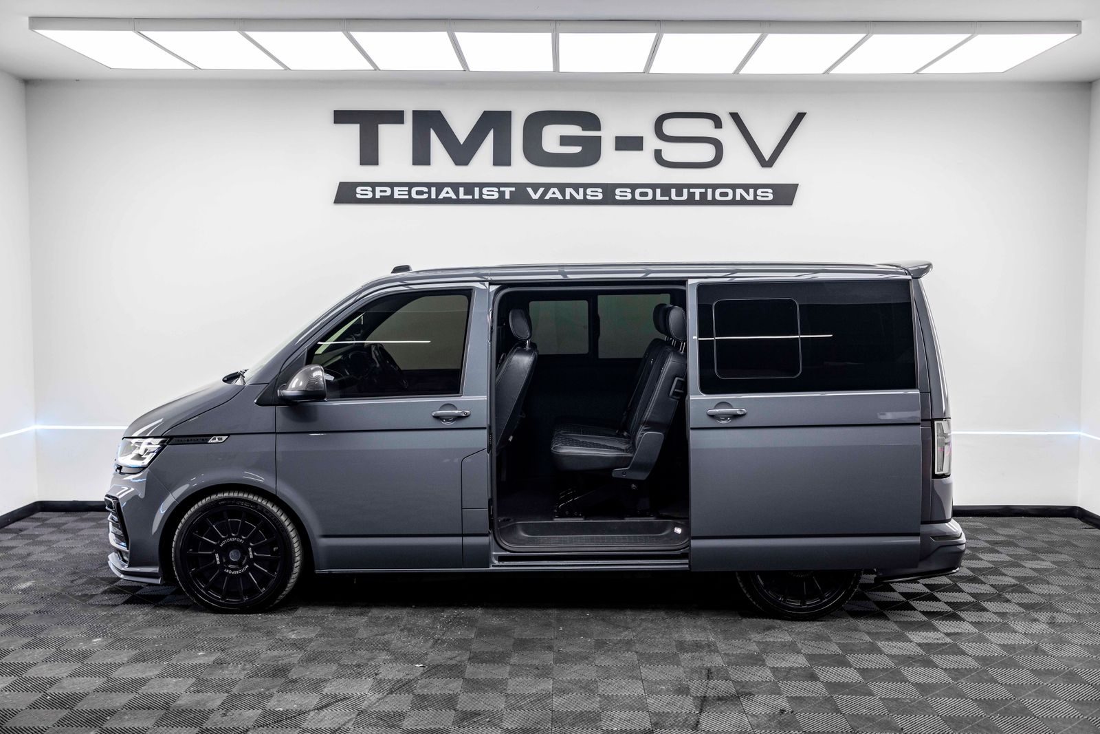 Volkswagen Transporter 2.0 TDI T32 Highline Kombi Double Cab 5dr Diesel DSG FWD SWB Euro 6 (s/s) (150 ps) 5dr Automatic 2026