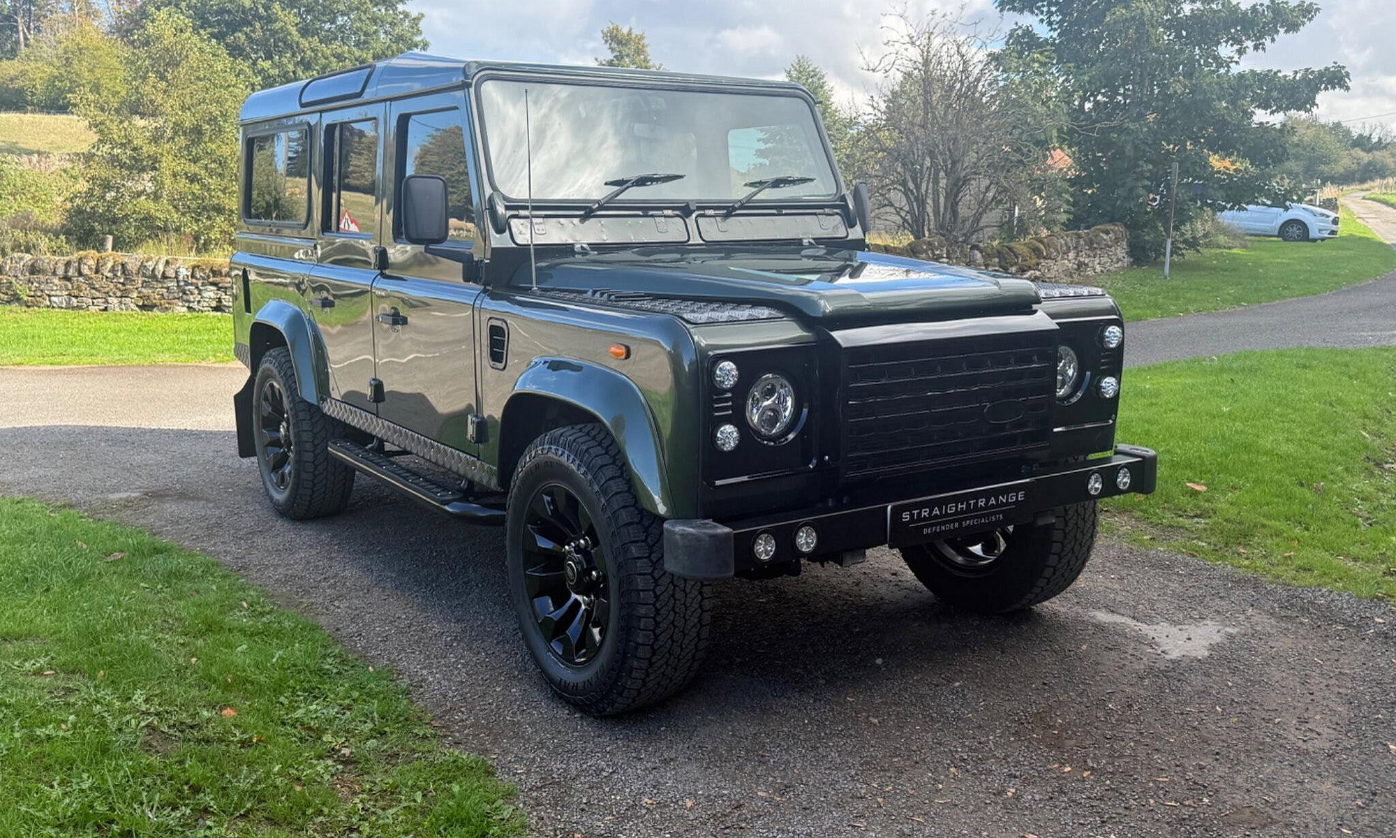 Land Rover DEFENDER 110 2.5 TD5 County Station Wagon 5dr
