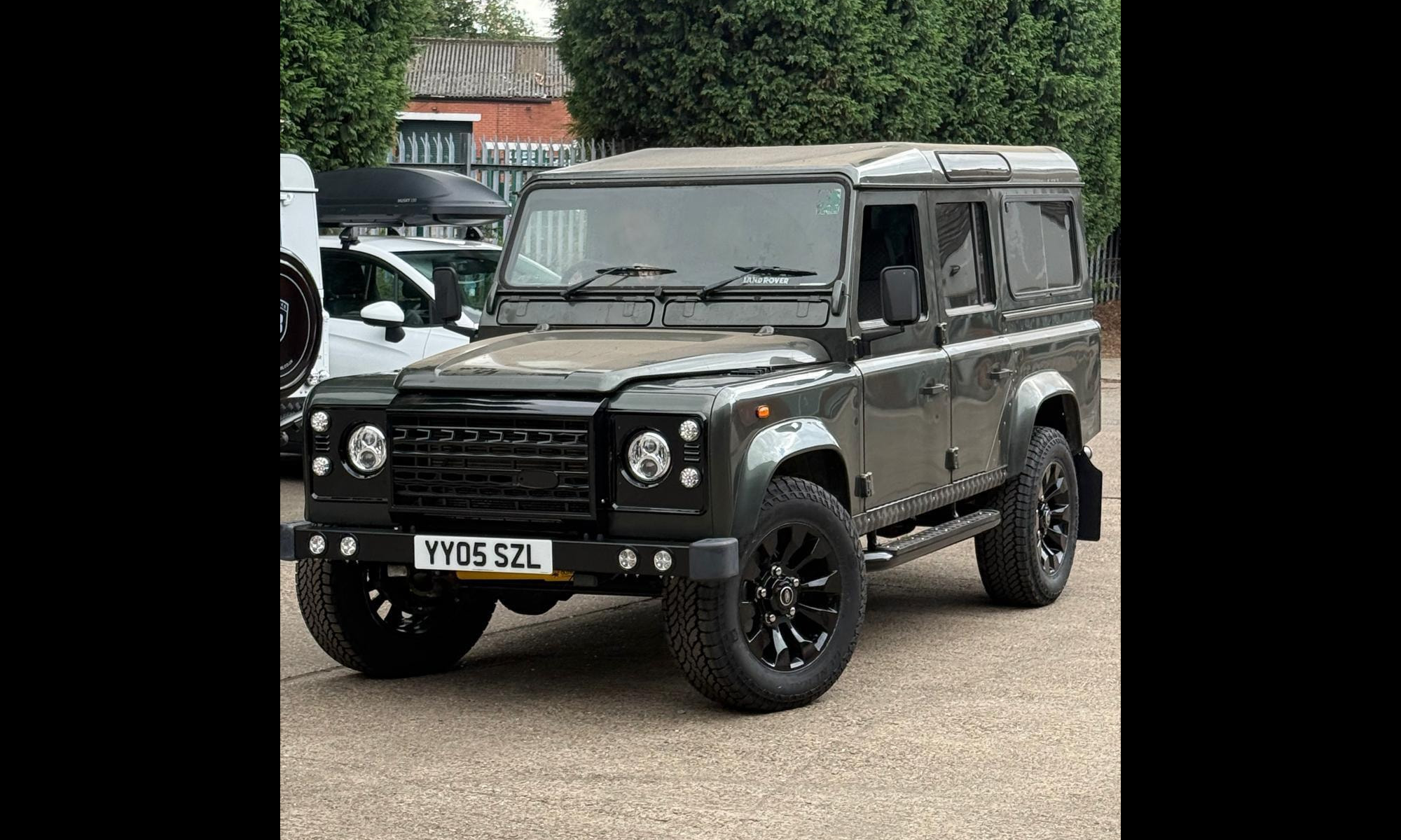 Land Rover DEFENDER 110 2.5 TD5 County Station Wagon 5dr