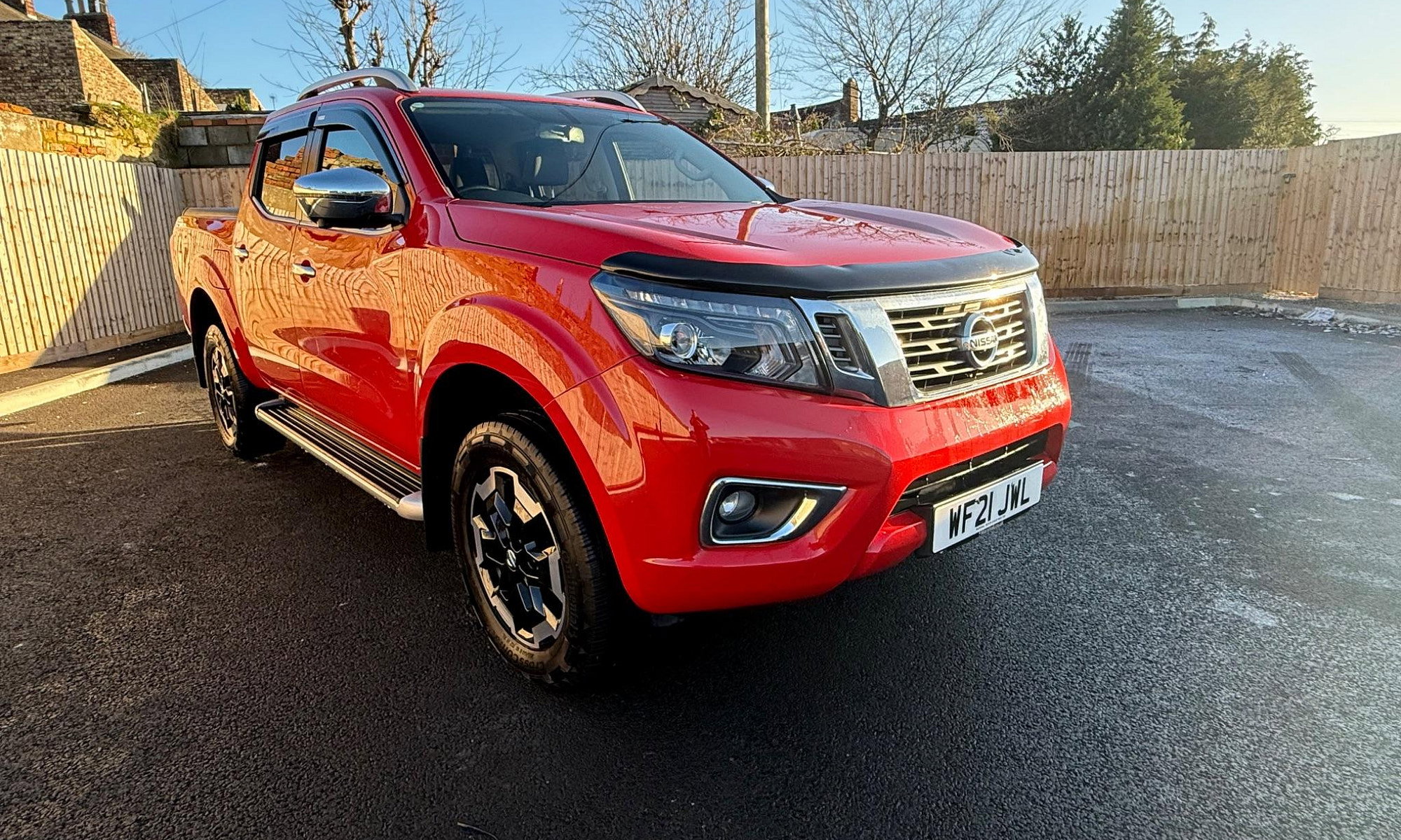Nissan Navara 2.3 dCi Tekna Auto 4WD Euro 6 4dr