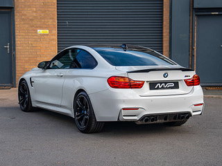 2016 BMW M4 in Alpine White, photo 2