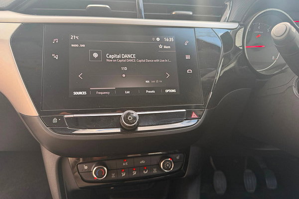 VAUXHALL Corsa - Detail 2