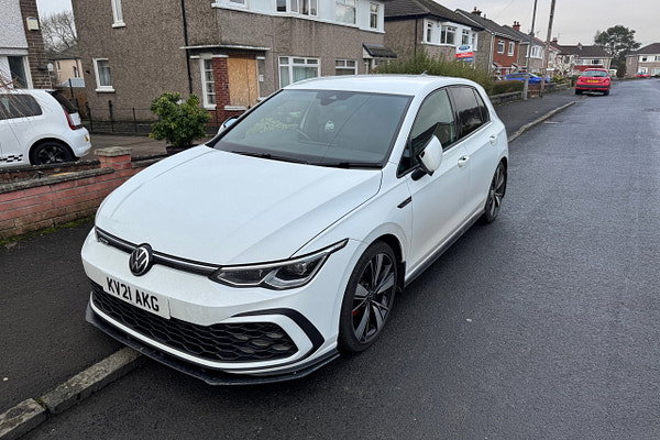 VOLKSWAGEN Golf - Main Image