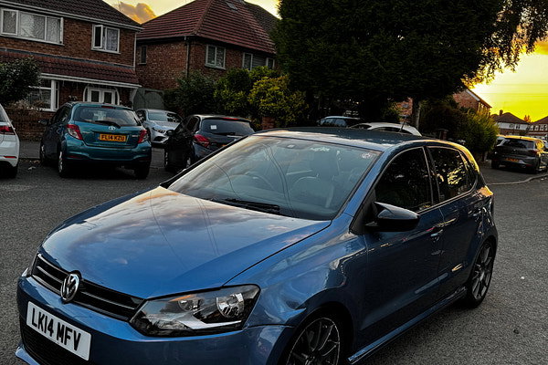 VOLKSWAGEN Polo - Main Image