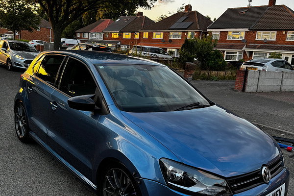 VOLKSWAGEN Polo - Detail 1