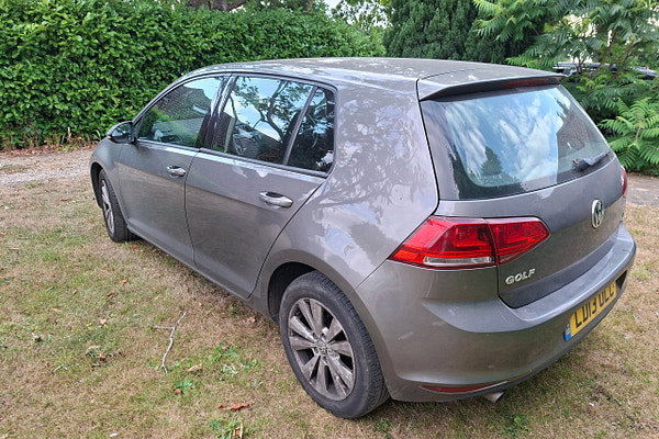 VOLKSWAGEN Golf - Detail 2