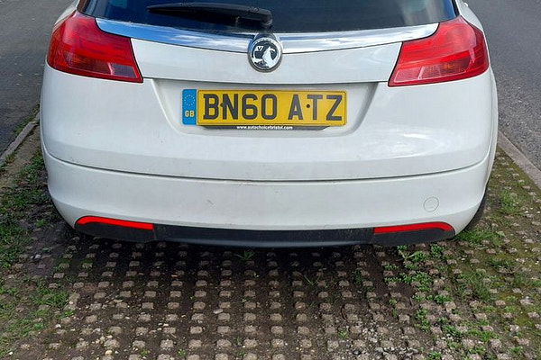 VAUXHALL Insignia - Main Image