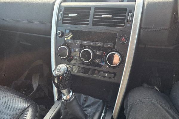 LAND ROVER Discovery Sport - Main Image