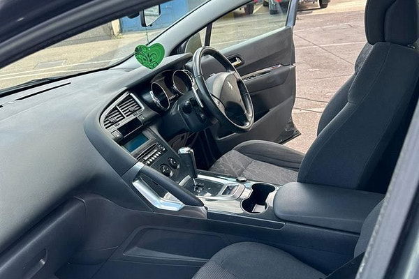 PEUGEOT 3008 - Detail 2