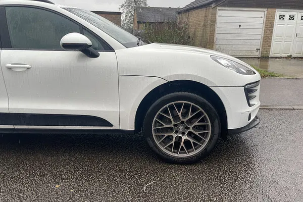 PORSCHE Macan - Detail 1