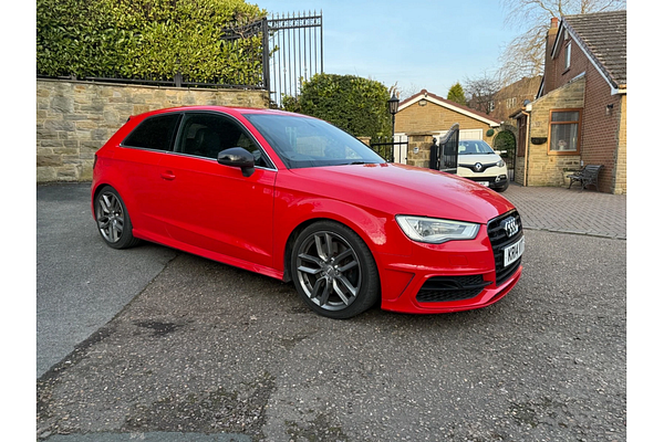 AUDI S3 - Main Image