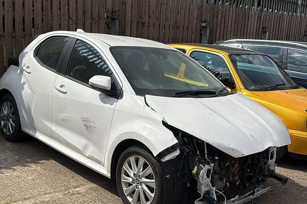 TOYOTA Yaris - Main Image