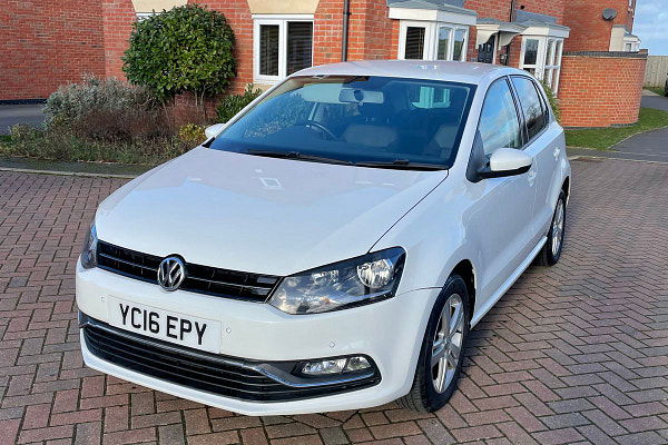 VOLKSWAGEN Polo - Main Image